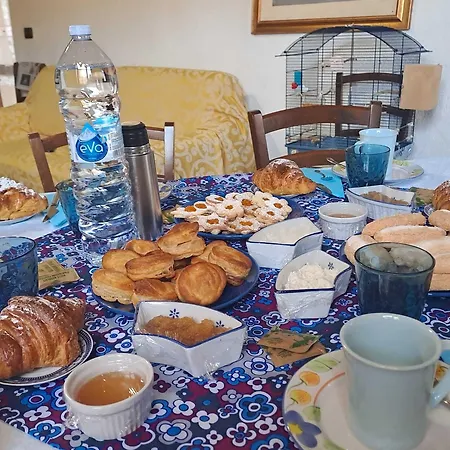 Bed & Breakfast S'omu Antiga 3*