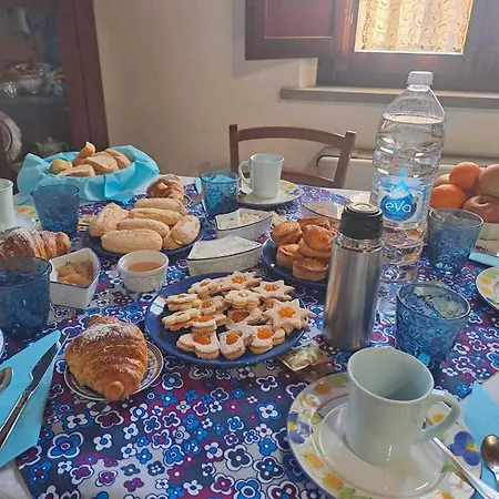 Bed & Breakfast S'omu Antiga 3*