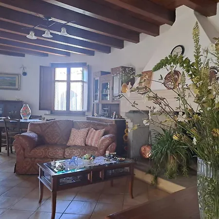 Bed & Breakfast S'omu Antiga 3*