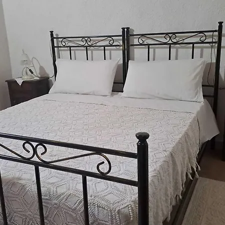 Oda ve Kahvaltı S'omu Antiga 3*